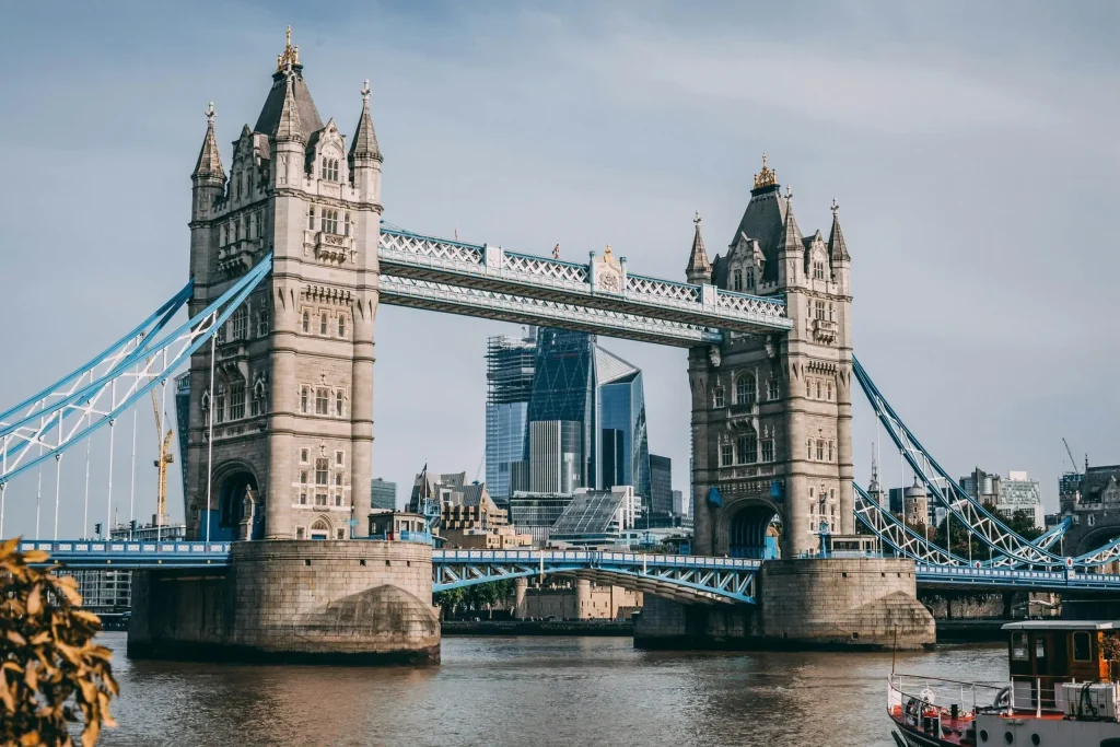 Guía de viaje a Londres con IA – Big Ben e itinerario personalizado